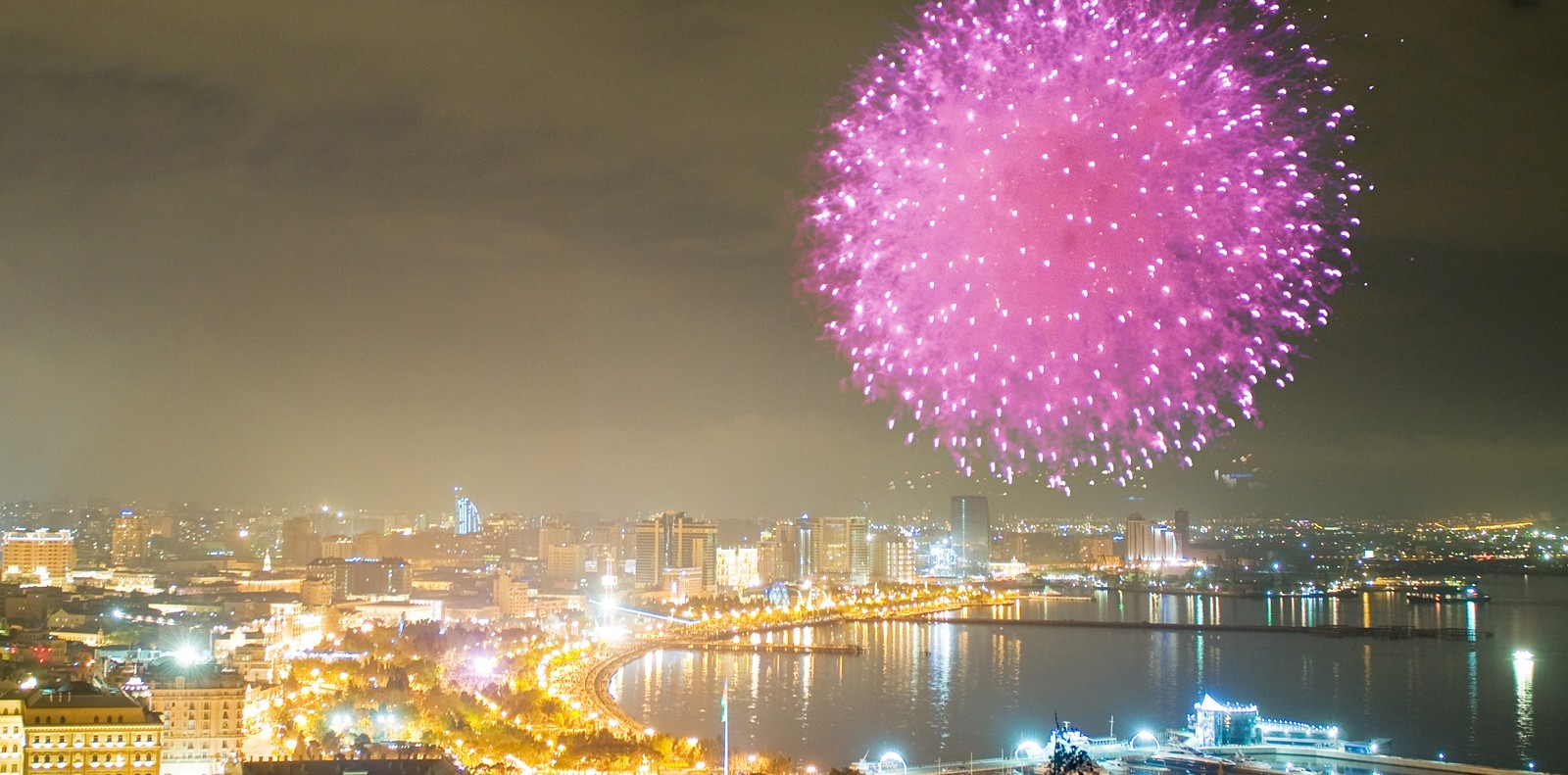 Professionnel, découvrer une sélection d' Artifice pro, artifice de scène pas cher